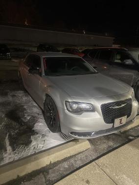 2019 Chrysler 300 Touring