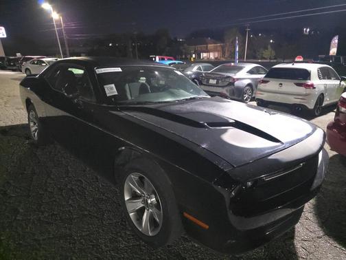 2021 Dodge Challenger SXT