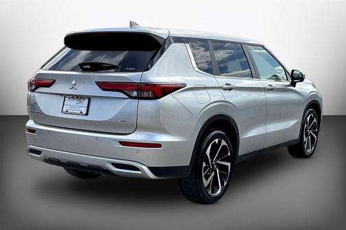 2024 Mitsubishi Outlander SE Black Edition