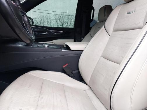 2022 Cadillac Escalade Sport