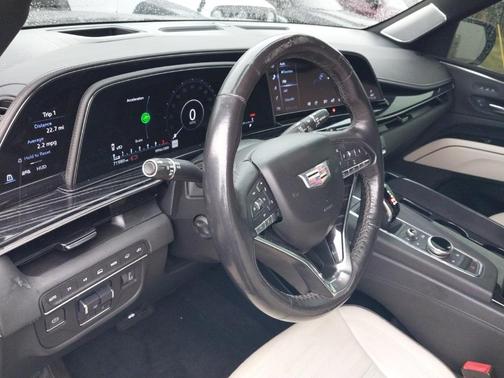 2022 Cadillac Escalade Sport