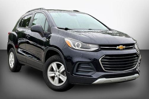 Midnight Blue Metallic 2022 Chevrolet Trax LT