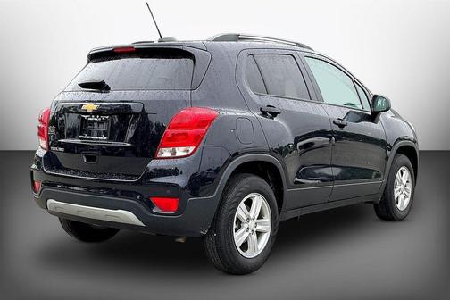 Midnight Blue Metallic 2022 Chevrolet Trax LT