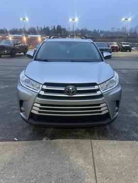 2019 Toyota Highlander 