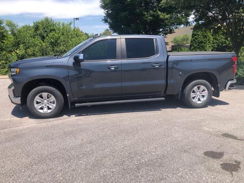 Shadow Gray Metallic 2021 Chevrolet Silverado 1500 LT