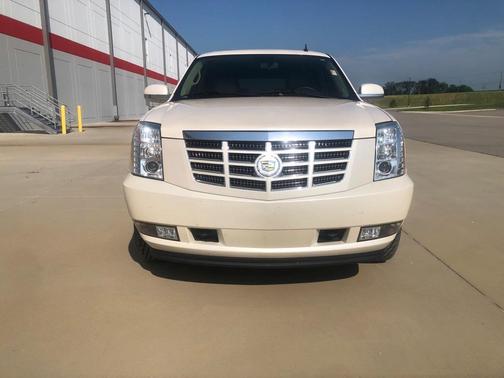 2012 Cadillac Escalade Luxury