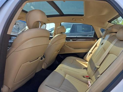 2016 Hyundai Genesis 3.8