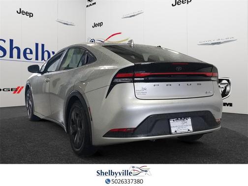 2025 Toyota Prius LE