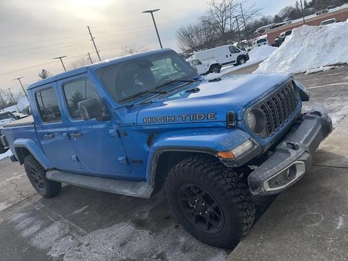 2025 Jeep Gladiator Sport