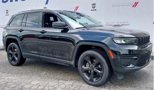 2022 Jeep Grand Cherokee Altitude