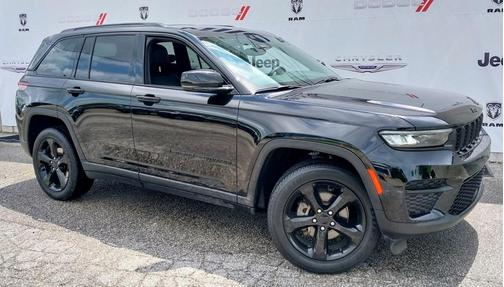 2022 Jeep Grand Cherokee Altitude