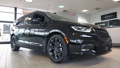 2026 Chrysler Pacifica Limited