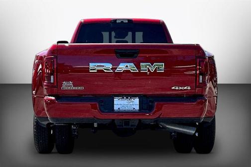 Molten Red Pearlcoat 2026 RAM 3500 Big Horn
