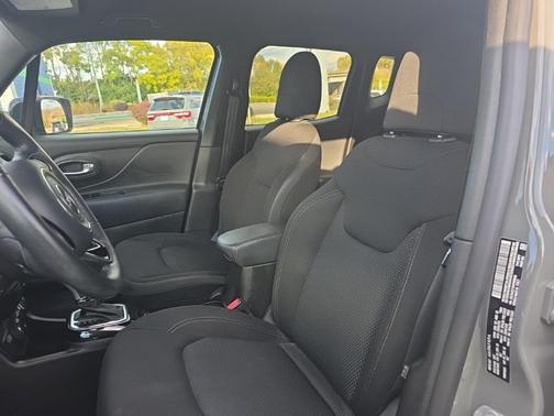 2022 Jeep Renegade Altitude