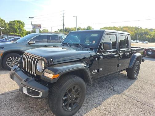 2023 Jeep Gladiator Overland