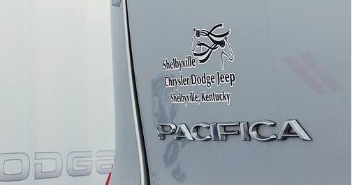 2023 Chrysler Pacifica Touring-L
