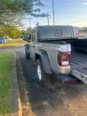 Billet Silver Metallic Clearcoat 2020 Jeep Gladiator Sport