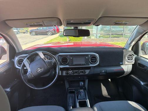 Barcelona Red Metallic 2016 Toyota Tacoma SR5