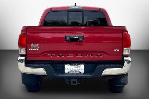 Barcelona Red Metallic 2016 Toyota Tacoma SR5