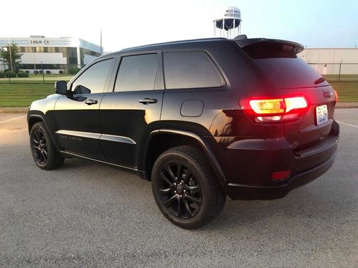 2017 Jeep Grand Cherokee Altitude