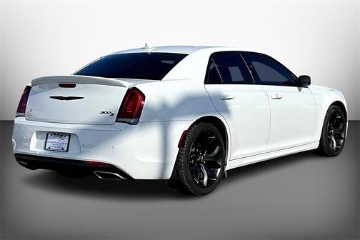 2022 Chrysler 300 S