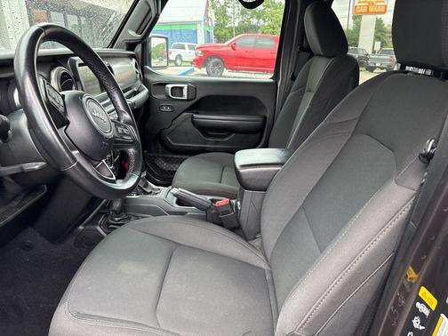 Granite Crystal Clearcoat Metallic 2021 Jeep Gladiator Sport