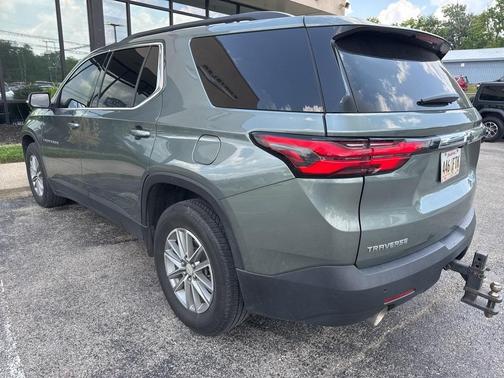 2022 Chevrolet Traverse LT Cloth