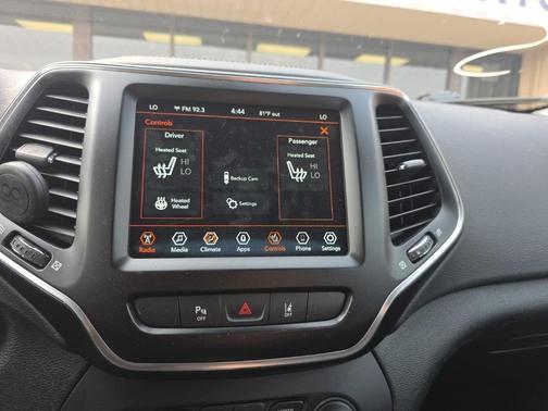 2022 Jeep Cherokee Latitude Lux