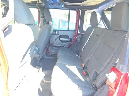 2021 Jeep Wrangler Unlimited Sport Altitude