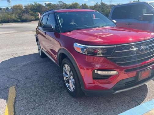 2024 Ford Explorer XLT