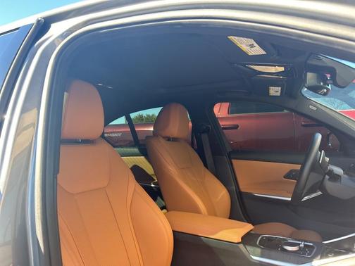 2024 BMW 330 i xDrive