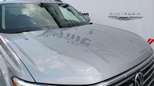 2025 Volkswagen Atlas 2.0T SE