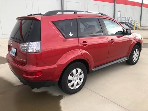 2012 Mitsubishi Outlander ES