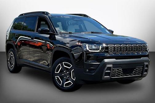 Diamond Black 2026 Jeep Cherokee LAREDO/LIMITED