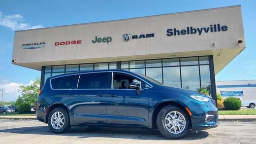 2025 Chrysler Pacifica Select