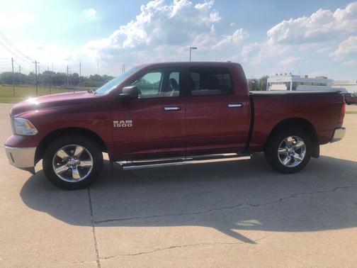 Deep Cherry Red Crystal Pearlcoat 2014 RAM 1500 SLT