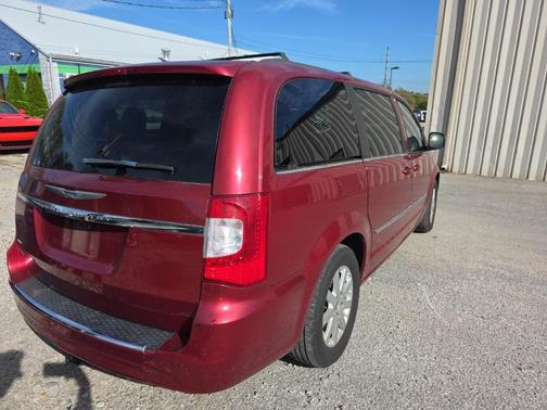 2015 Chrysler Town & Country Touring