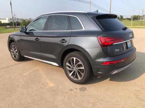 2021 Audi Q5 40 Premium Plus