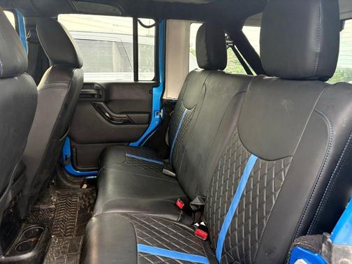 Hydro Blue Pearl 2015 Jeep Wrangler Unlimited Sahara