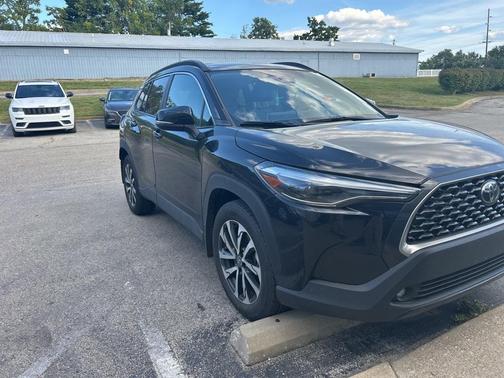 2024 Toyota Corolla Cross XLE