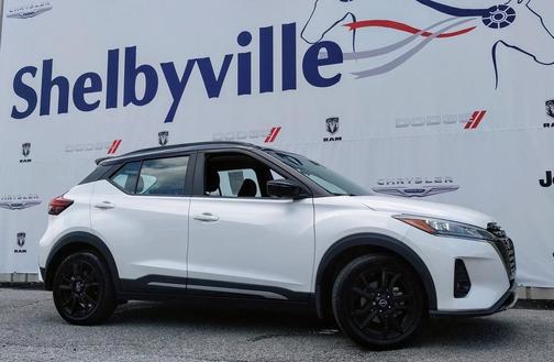 2022 Nissan Kicks SR