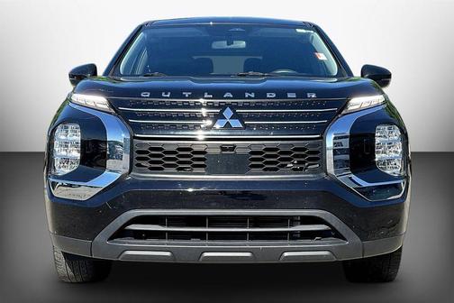 Black Diamond 2022 Mitsubishi Outlander ES