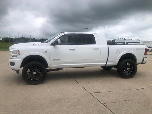 Bright White Clearcoat 2019 RAM 2500 Laramie
