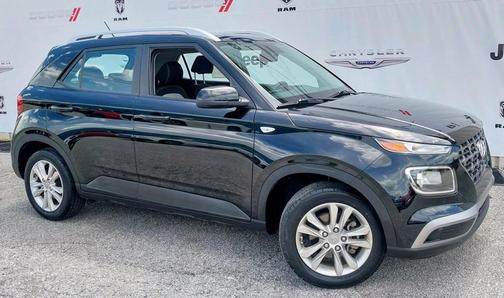2024 Hyundai VENUE SEL