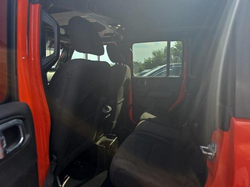 2020 Jeep Gladiator Sport