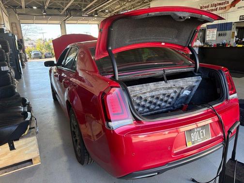 Redline Red Tricoat Pearl 2018 Chrysler 300 S
