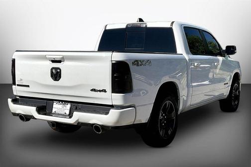 Bright White Clearcoat 2021 RAM 1500 Big Horn