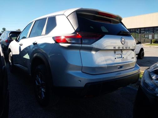 2025 Nissan Rogue S