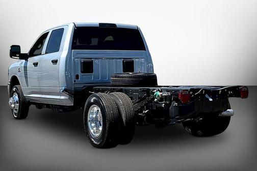 Granite Crystal Clearcoat Metallic 2026 RAM 2500 Big Horn