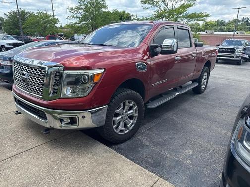 2017 Nissan Titan XD SL